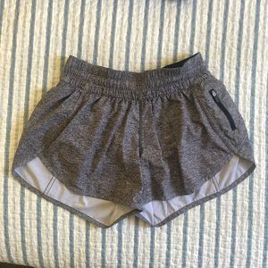Lululemon Tracker Short V 4”
